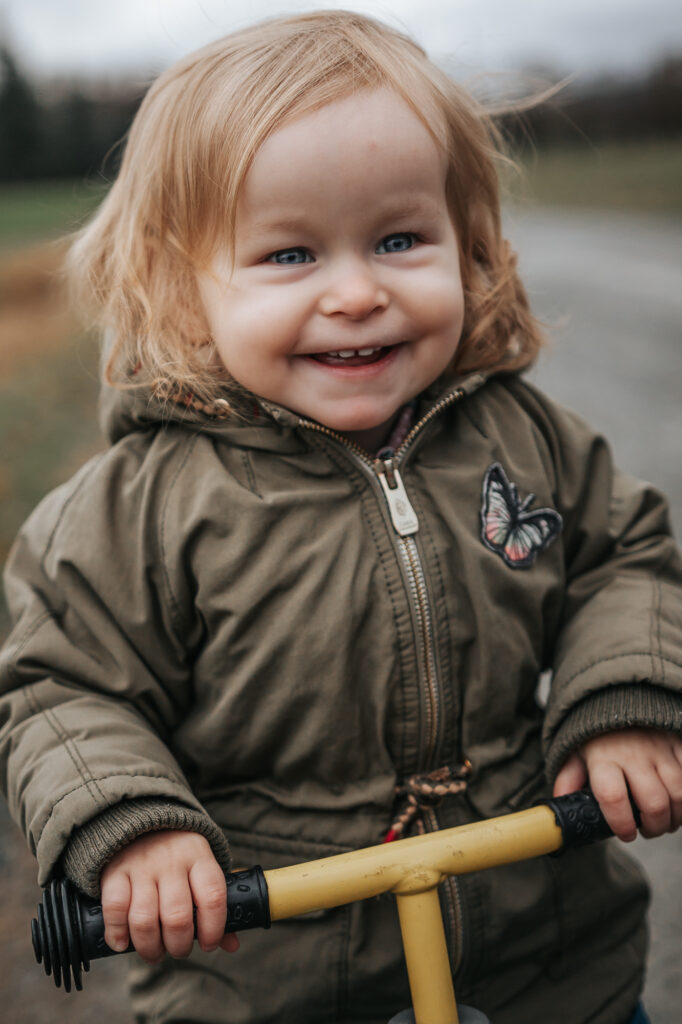 Kindergartenfotografie Oberfranken, Kindergartenfotografin Kulmbach, natürliche und authentische Kindergartenfotografie in Kulmbach